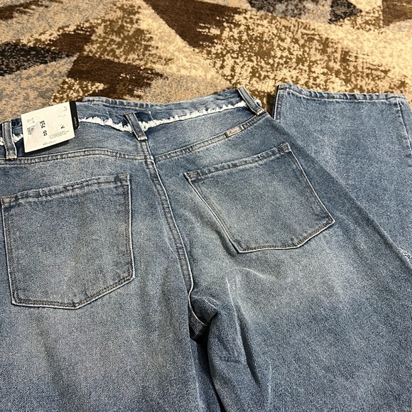 Light washed Kan Can Jeans - Picture 6 of 6